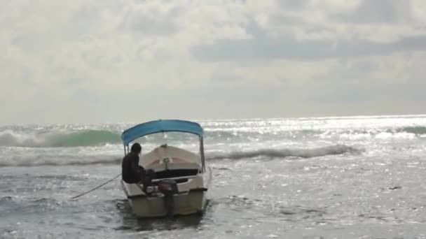 スリランカの海景。海の上のボートボート — ストック動画