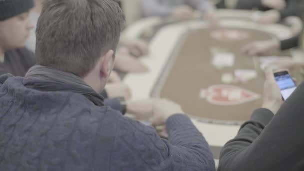 在赌场打扑克赌博 — 图库视频影像