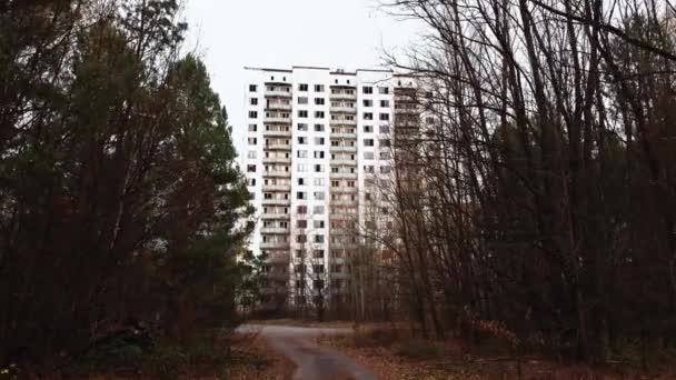 Pripyat, Ukraine - 2019 년 11 월 22 일. 체르노빌 배제 구역. 프리 피아트. 공중. — 비디오