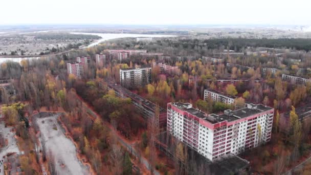 Прип'ять, Україна - 22 листопада 2019. Чорнобильська зона відчуження. Прип'ять. Повітря. — стокове відео