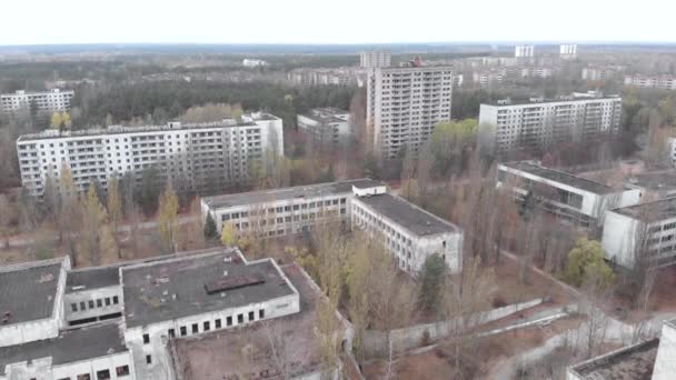 PRIPYAT, UCRANIA - 22 de noviembre de 2019. Zona de exclusión de Chernobyl. Pripyat. Antena . — Vídeo de stock