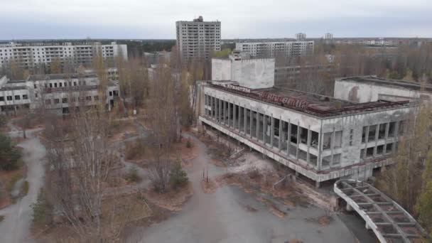 Pripyat, Ukraina - 22 november 2019. Tjernobyls exklusiva zon. Pripyat. Flygplan. — Stockvideo