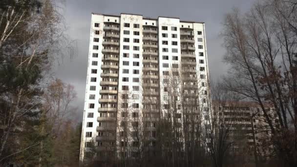 Pripyat, Ukrajina - 22. listopadu2019. Černobylská vyloučená zóna. Pripyat. Letecký. — Stock video