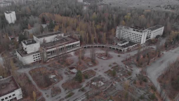 Pripyat, Oekraïne - 22 november 2019. Uitsluitingszone Tsjernobyl. Pripyat. Luchtfoto. — Stockvideo