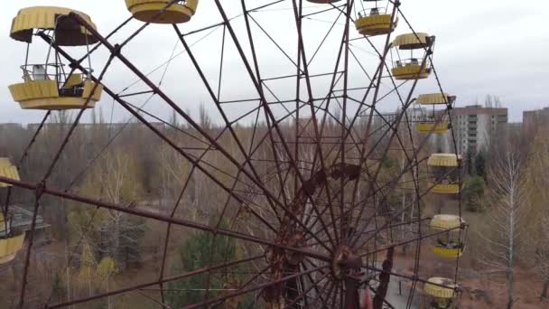 Pripyat, Ukrajina - 22. listopadu2019. Černobylská vyloučená zóna. Pripyat. Letecký. — Stock video