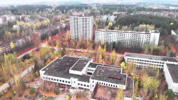 Pripyat, Ukrajina - 22. listopadu2019. Černobylská vyloučená zóna. Pripyat. Letecký. — Stock video