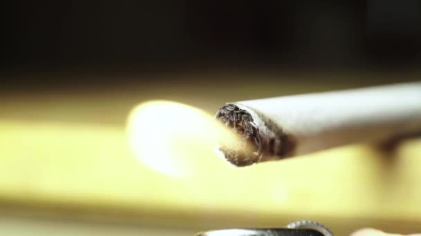 Smoking tobacco cigarette close-up macro. — Stock Video