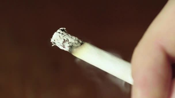 Fumer cigarette gros plan macro .