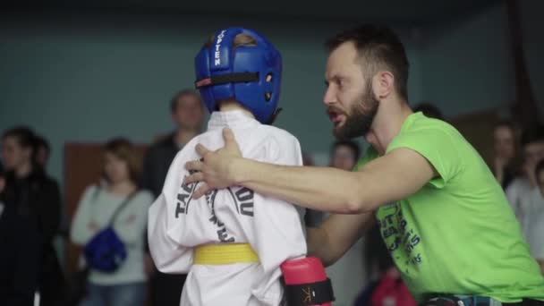 Taekwondo-Wettbewerbe. Kinder. kyiv. Ukraine — Stockvideo