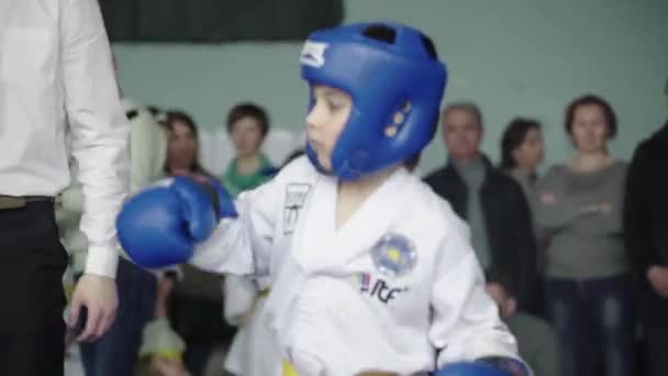 Competições de Taekwondo. Filhos. Kiev. Ucrânia — Vídeo de Stock