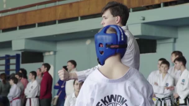 Competizioni di Taekwondo. Bambini. Al rallentatore. Kiev. Ucraina — Video Stock