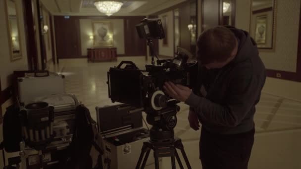 Camera while filming. Filmmaking. Shooting. Film production. — Stock Video