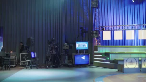 Recording TV shows in a TV studio — Stok video