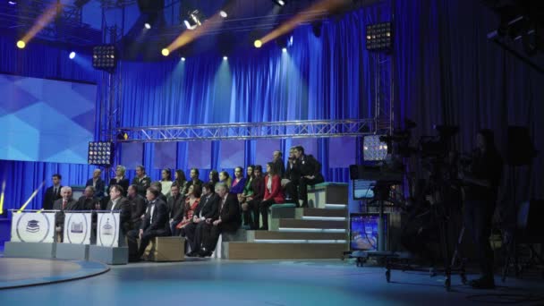 Enregistrement d'émissions de télévision dans un studio de télévision — Video