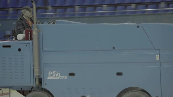 王牌竞技场上的雪机 — 图库视频影像