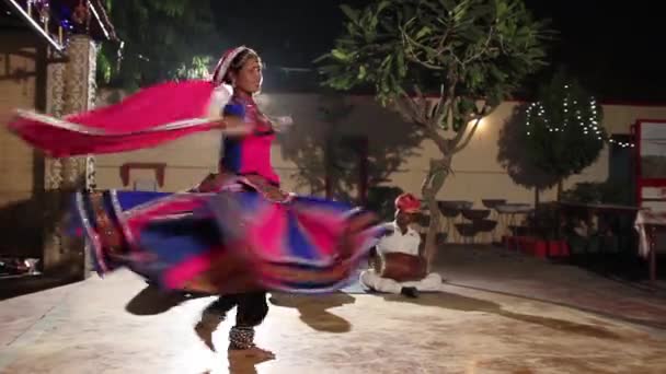 Indiase danseres danst nationale dans. India. — Stockvideo