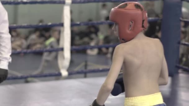 Kickboxing. La rissa sul ring. Competizione. Kiev. Ucraina. Rallentatore — Video Stock