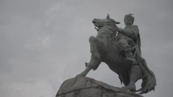 Памятник Богдану Хмельницкому. Киев. Украина — стоковое видео