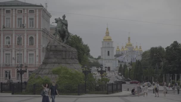 Monumento a Bogdan Khmelnitsky. Kiev. Ucraina — Video Stock