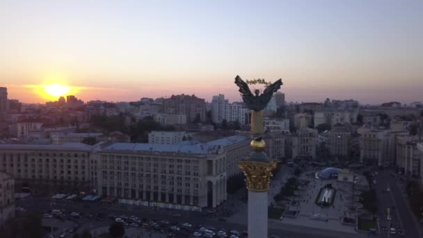 Πλατεία Ανεξαρτησίας. Μαϊντάν. Μνημείο. Εναέρια. Κίεβο. Ουκρανία. — Αρχείο Βίντεο