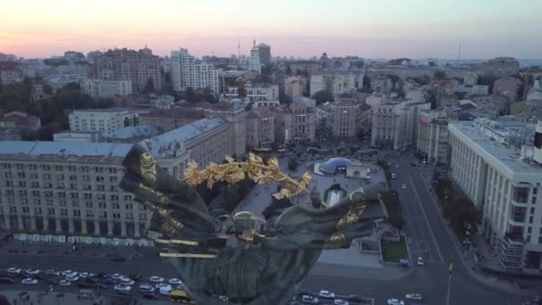 独立广场 迈丹 纪念碑。 空中。 Kyiv 。 乌克兰. — 图库视频影像