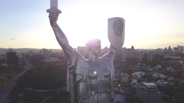 Monumento à Pátria. Aéreo. Kiev. Ucrânia — Vídeo de Stock