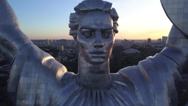 Anavatan Anıtı. Havadan. Kyiv. Ukrayna — Stok video