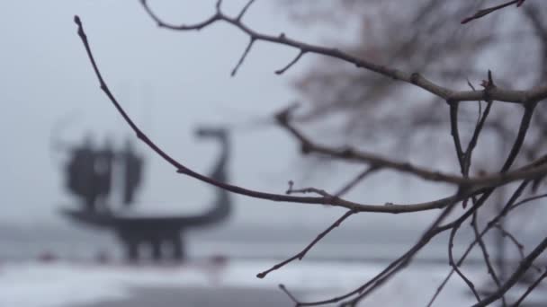 Monumento aos fundadores de Kiev. Inverno. Ucrânia — Vídeo de Stock