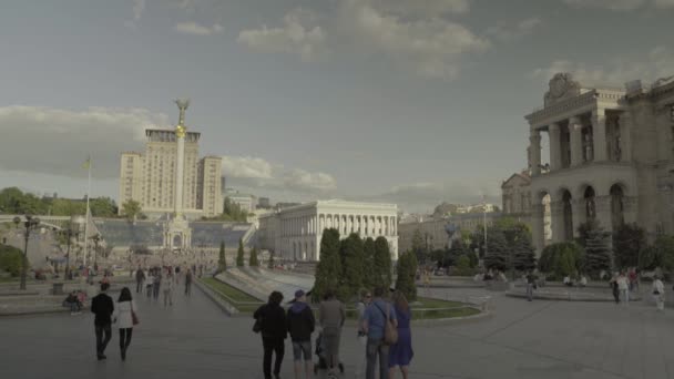 Onafhankelijkheidsplein. Maidan. Kiev. Oekraïne — Stockvideo