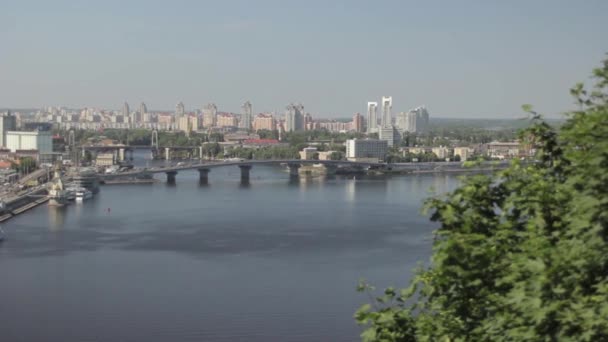 Ποταμός Dnipro. Κίεβο. Ουκρανία — Αρχείο Βίντεο