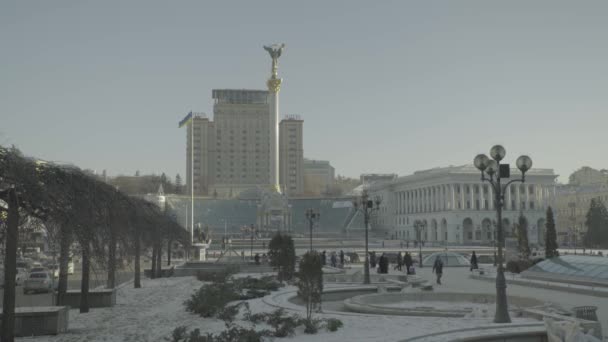 Площадь Независимости. Майдан. Киев. Украина. Зима — стоковое видео