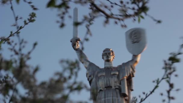 Monument Patrie. Kiev. Ukraine — Video