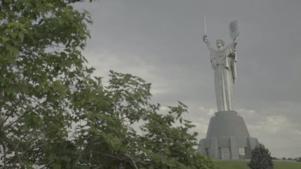 Monumento a la Patria. Kiev. Ucrania — Vídeos de Stock