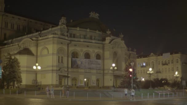 Ópera Nacional de Ucrania. Kiev. Noche. — Vídeos de Stock