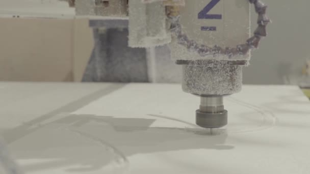 Het werk van de freesmachine. Een close-up. Technologie. — Stockvideo