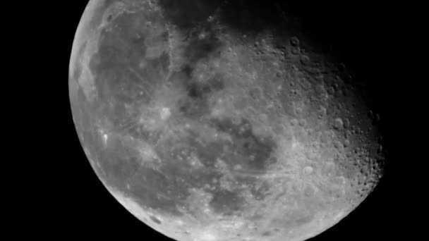 Luna se apropie. Satelitul planetei . — Videoclip de stoc