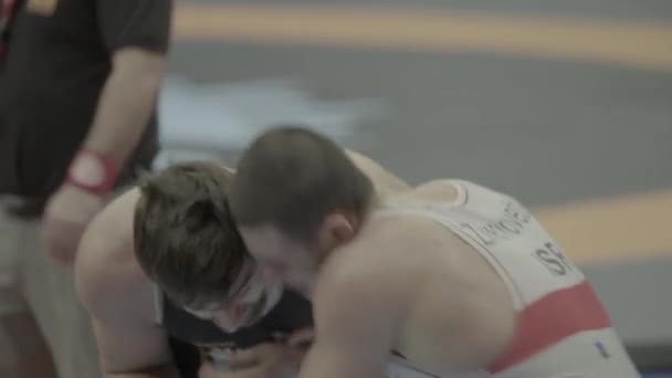 Worstelaars tijdens de worstelwedstrijd. Kiev. Oekraïne — Stockvideo