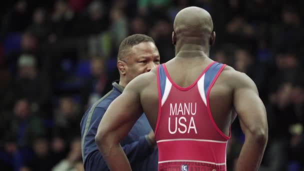 Coach and athlete during break wrestling competitions. Kyiv. Ukraine — Stock Video