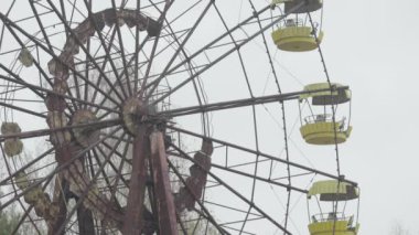 Çernobil Yasak Bölge. Pripyat. Terk edilmiş dönme dolap.