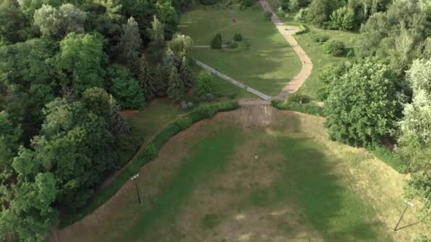 Babi Yar. Aéreo - O lugar do assassinato em massa de judeus durante a Segunda Guerra Mundial. Holocausto. Kiev, Ucrânia . — Vídeo de Stock