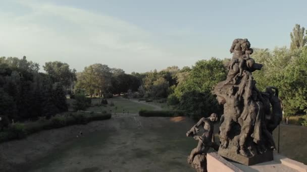 Babi Yar. Luchtfoto - De plaats van massamoord op Joden tijdens de Tweede Wereldoorlog. Holocaust. Kiev, Oekraïne. — Stockvideo