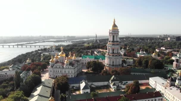 Luftaufnahme des Kiewer Pechersk Lavra in Kiew, Ukraine — Stockvideo