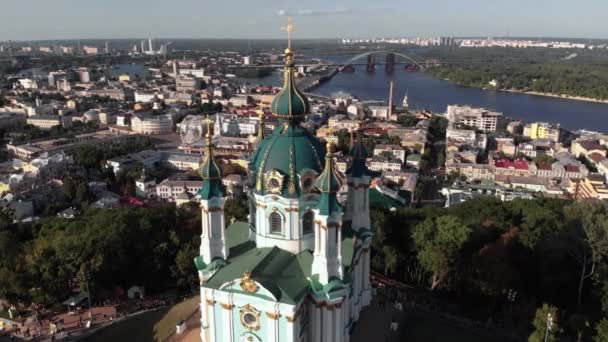 Veduta aerea della Chiesa di San Andrews di Kiev. Ucraina — Video Stock