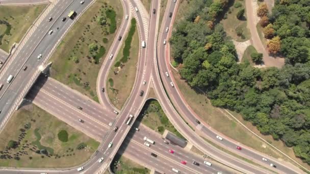 Échange de véhicules automobiles à Kiev. Ukraine. Aérien 