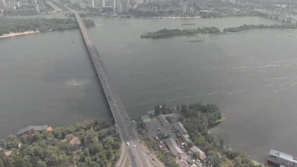 Échange de véhicules automobiles à Kiev. Ukraine. Aérien 