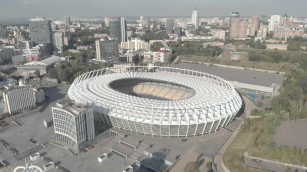 Olympiastadion in Kiew, Ukraine. Luftfahrt — Stockvideo