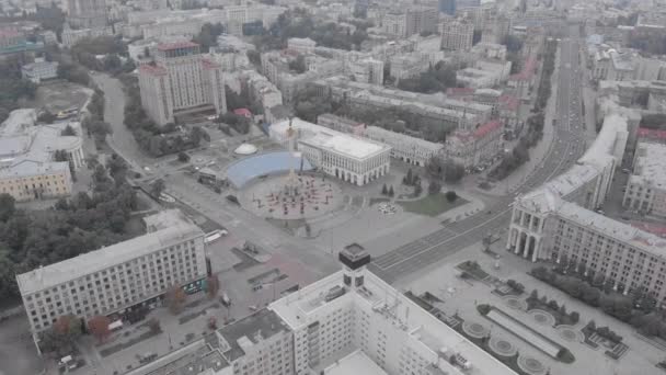 Självständighetstorget i Kiev, Ukraina. Jungfru. Flygbild — Stockvideo