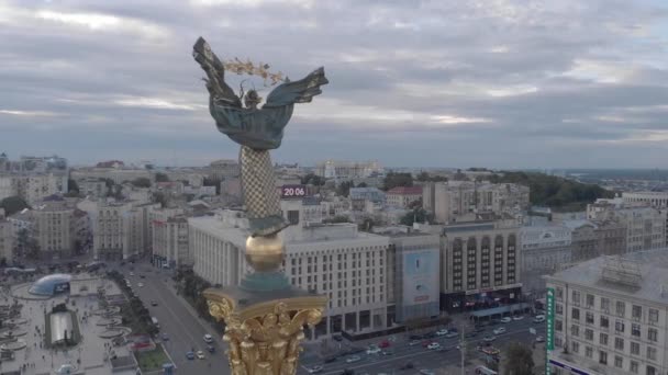 Självständighetstorget i Kiev, Ukraina. Jungfru. Flygbild — Stockvideo