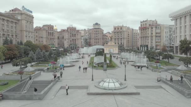 Piazza dell'Indipendenza a Kiev, Ucraina. Maidan. Vista aerea — Video Stock