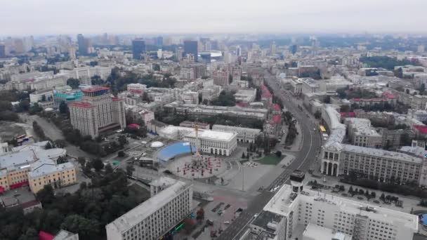 Självständighetstorget i Kiev, Ukraina. Jungfru. Flygbild — Stockvideo